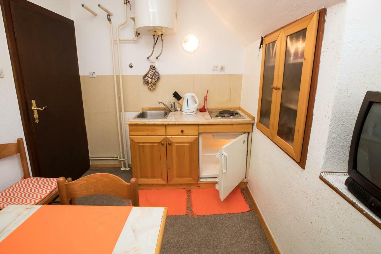 Apartments And Rooms Razen Bohinj Exterior photo